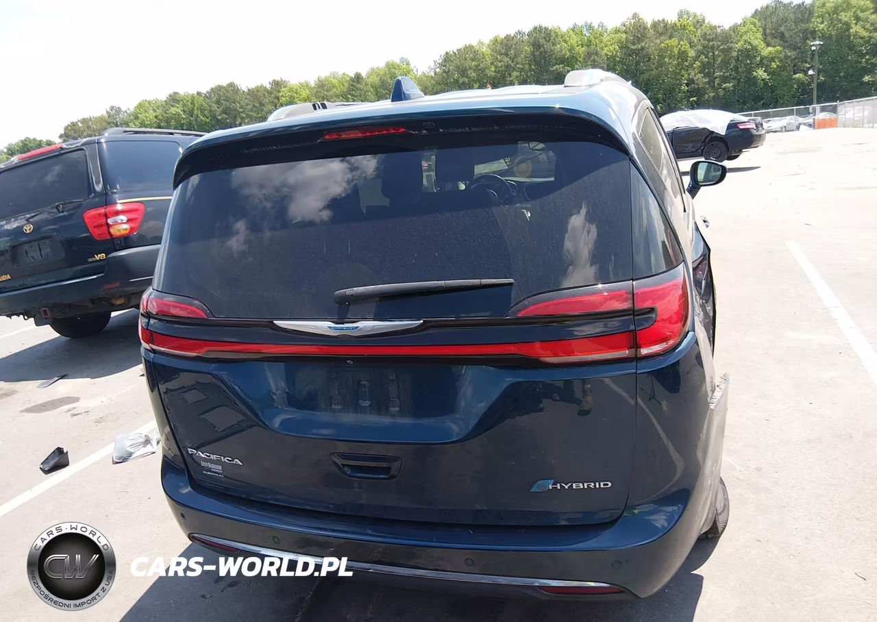 2021 Chrysler Pacifica Hybrid Touring L VIN:2C4RC1L72MR596477 - 16