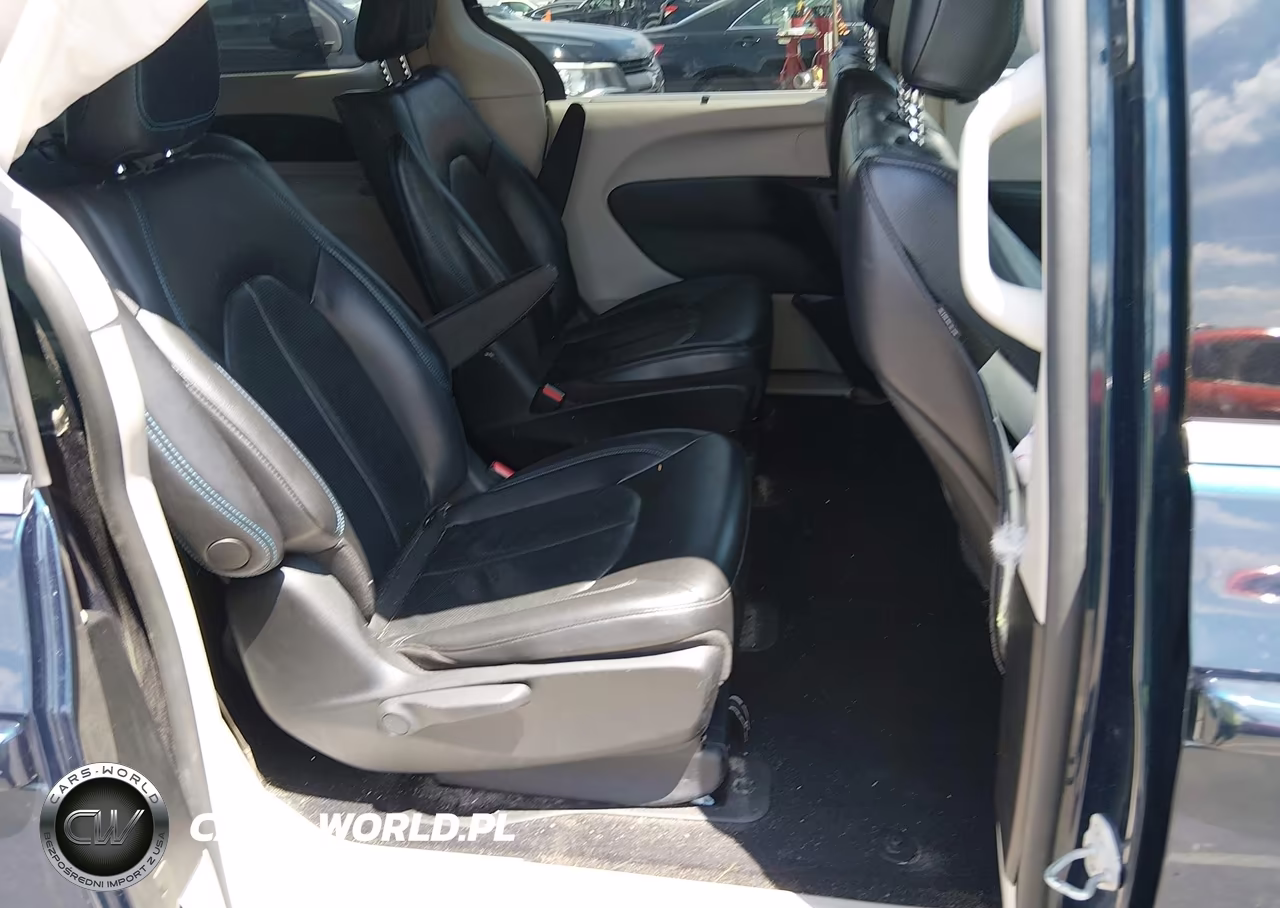 2021 Chrysler Pacifica Hybrid Touring L VIN:2C4RC1L72MR596477 - 8