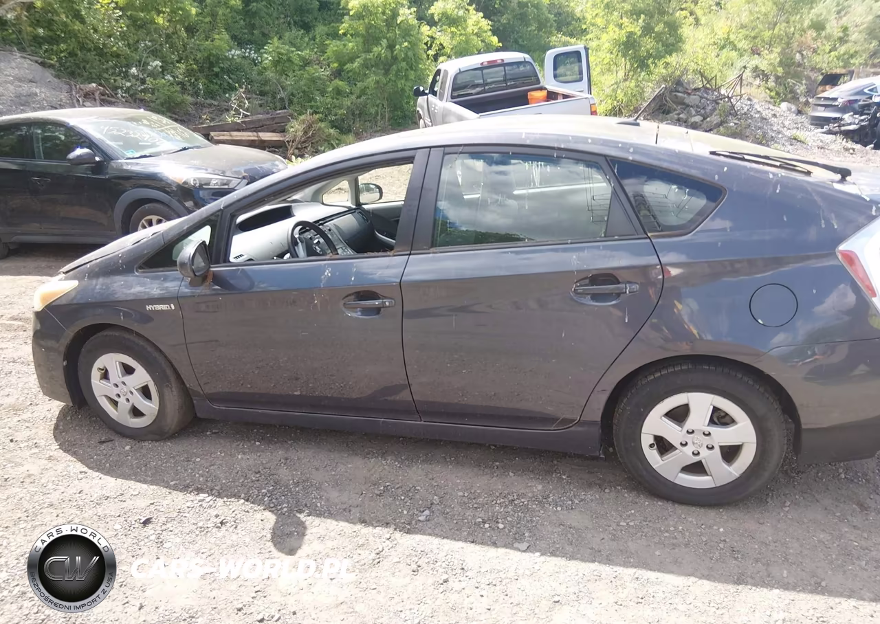 2011 Toyota Prius Two VIN:JTDKN3DU3B1394485 - 14