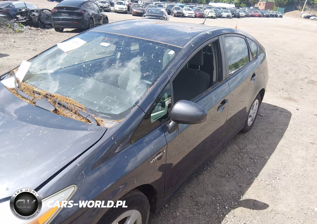 2011 Toyota Prius Two VIN:JTDKN3DU3B1394485 - 6