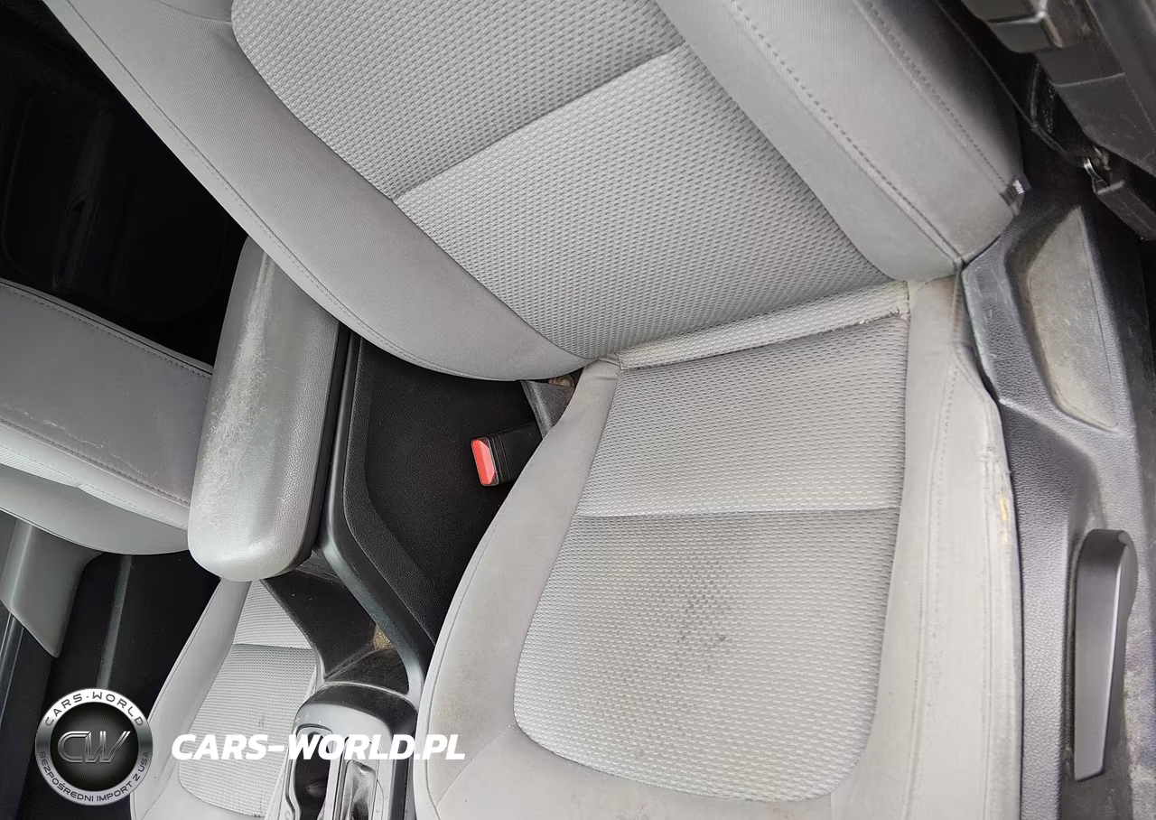 2018 Chevrolet Colorado Wt VIN:1GCHTBEA4J1244009 - 6