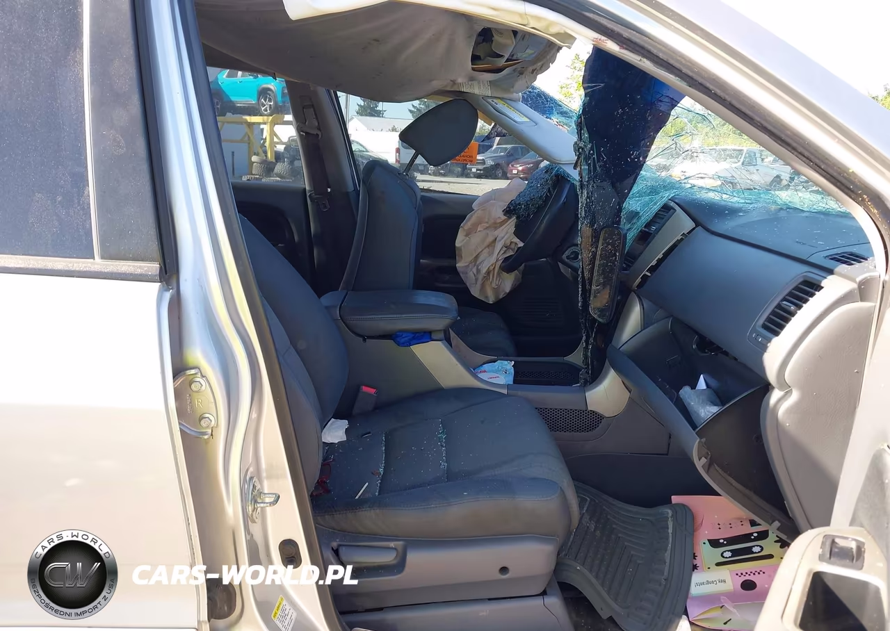 2006 Honda Pilot Lx VIN:5FNYF18176B012127 - 5