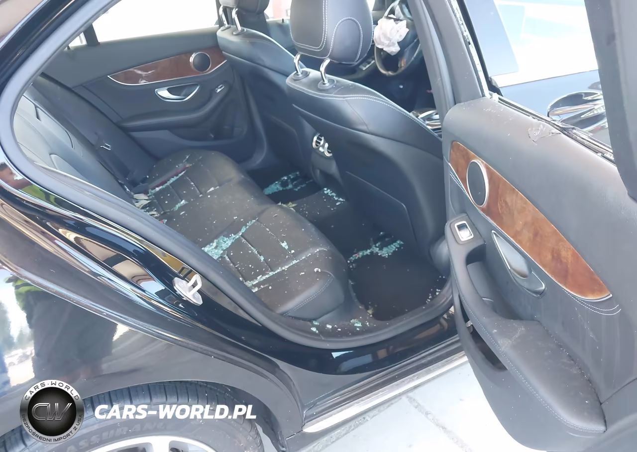 2016 Mercedes-Benz C 300 4Matic VIN:55SWF4KB9GU127340 - 8