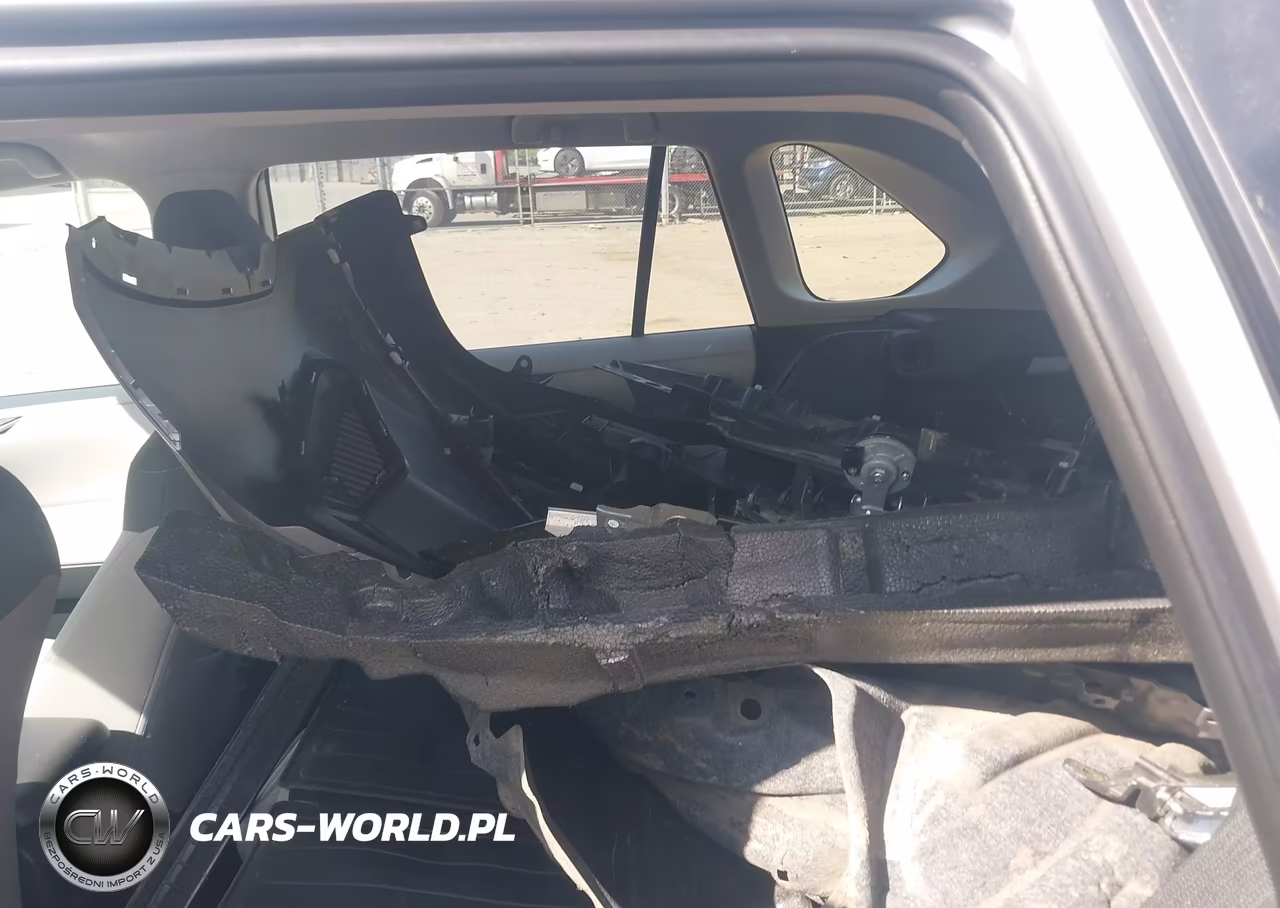 2025 Toyota Rav4 Hybrid Xle VIN:JTMRWRFV9SJ081980 - 12