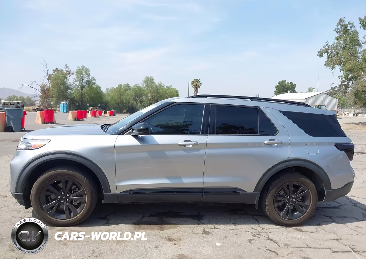 2023 Ford Explorer Xlt VIN:1FMSK8DH2PGA76334 - 14
