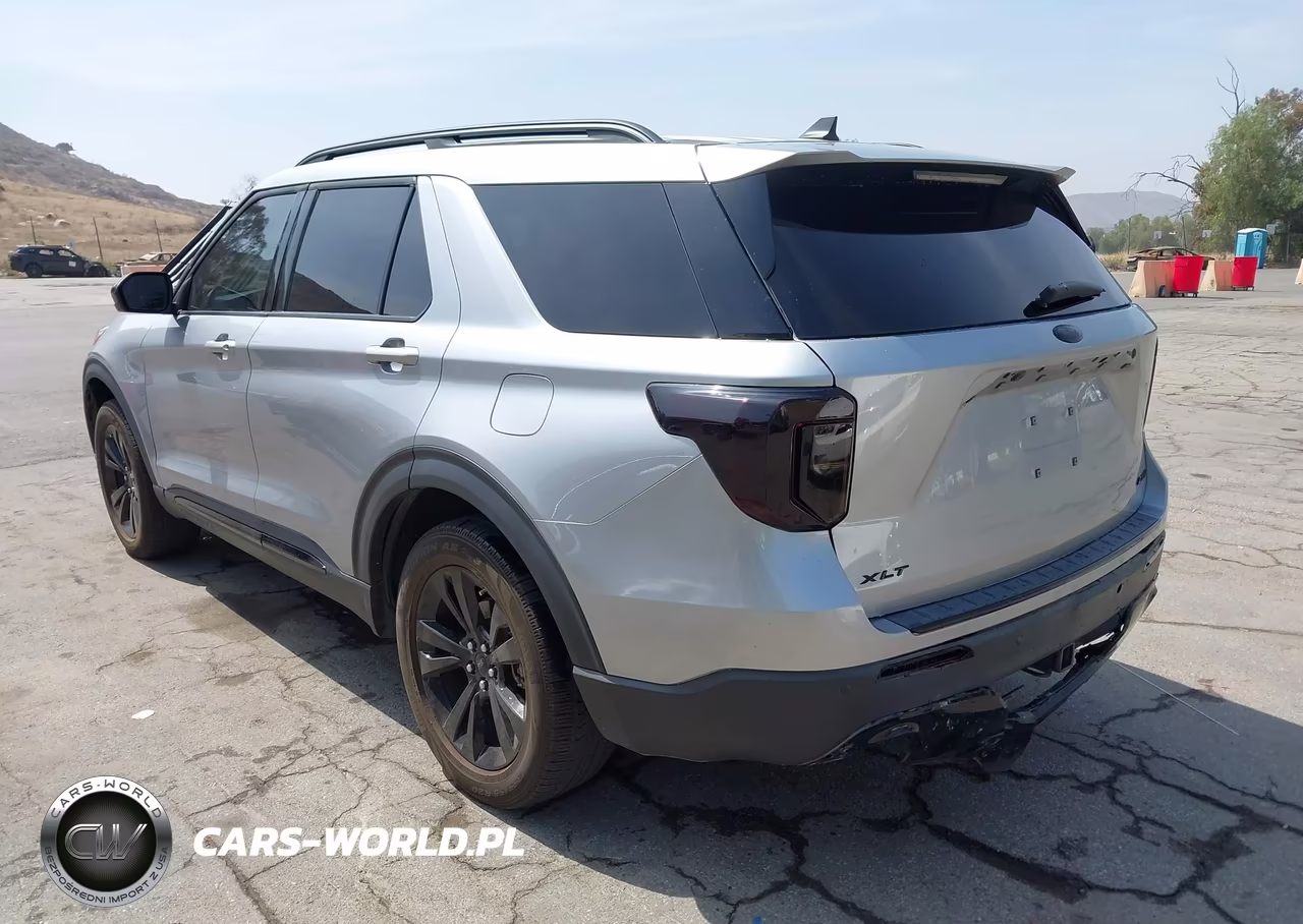 2023 Ford Explorer Xlt VIN:1FMSK8DH2PGA76334 - 3