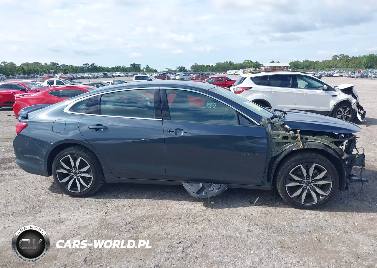 2021 Chevrolet Malibu Fwd Rs VIN:1G1ZG5ST0MF008411 - 13