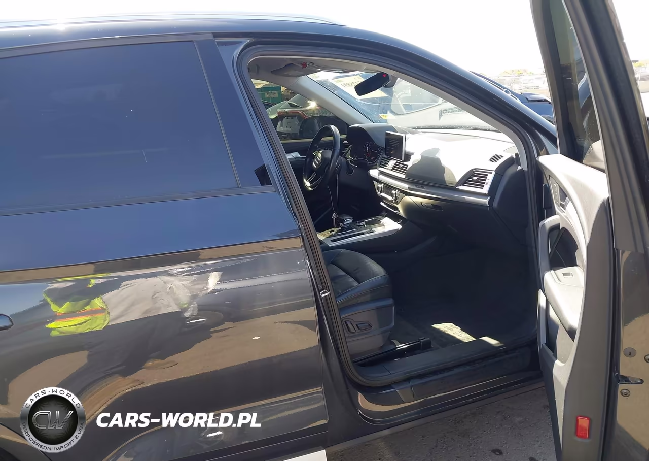 2018 Audi Q5 2.0T Premium-2.0T Tech Premium VIN:WA1ANAFY8J2042747 - 5