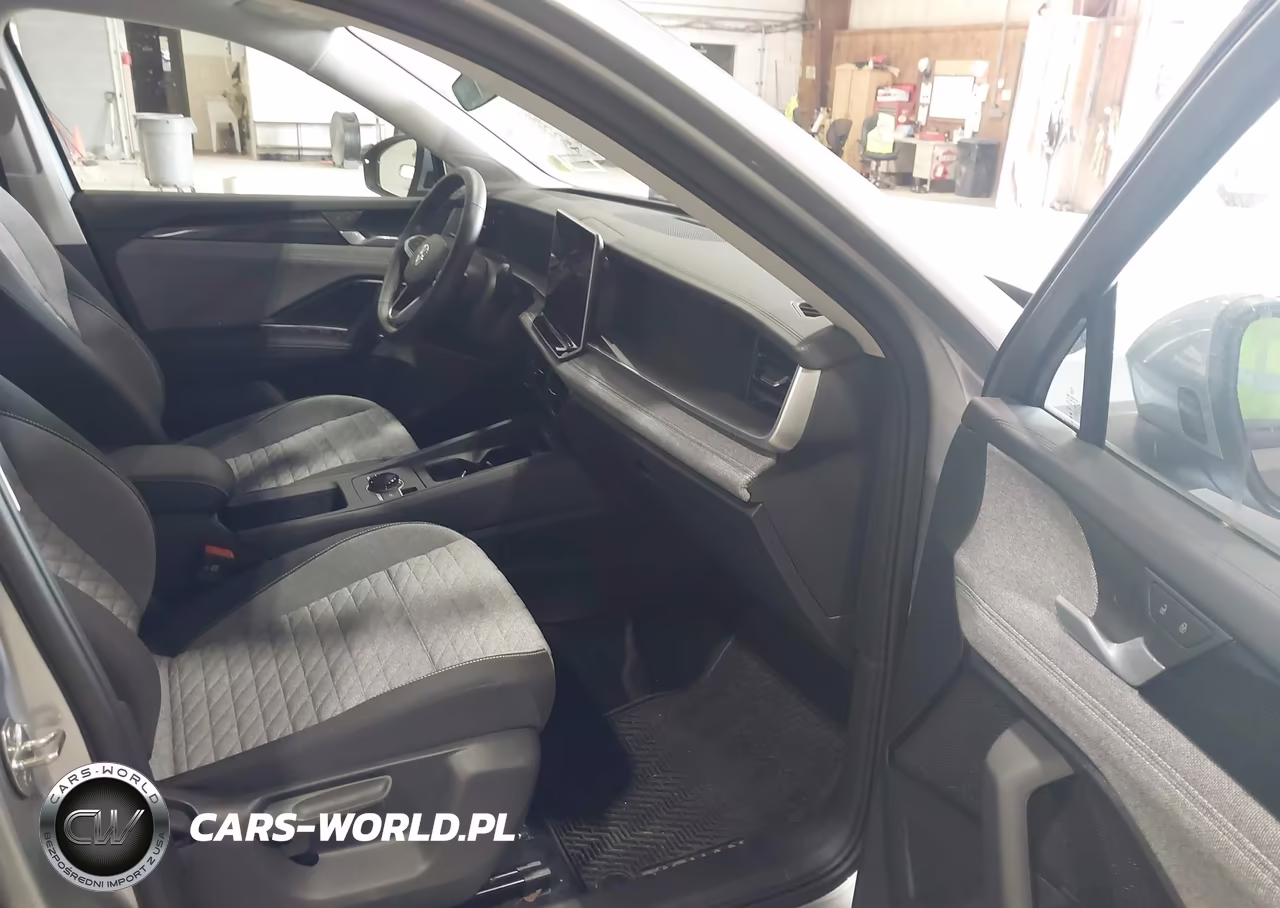 2026 Volkswagen Tiguan S VIN:3VVBR7RM5TM074062 - 5