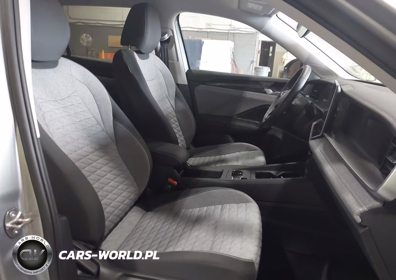 2026 Volkswagen Tiguan S VIN:3VVBR7RM5TM074062 - 8