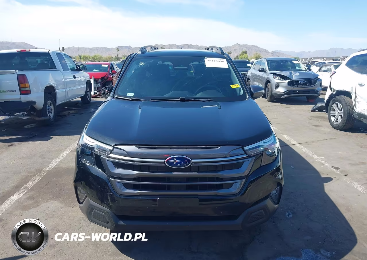 2025 Subaru Forester Premium VIN:JF2SLDDC8SH455194 - 12