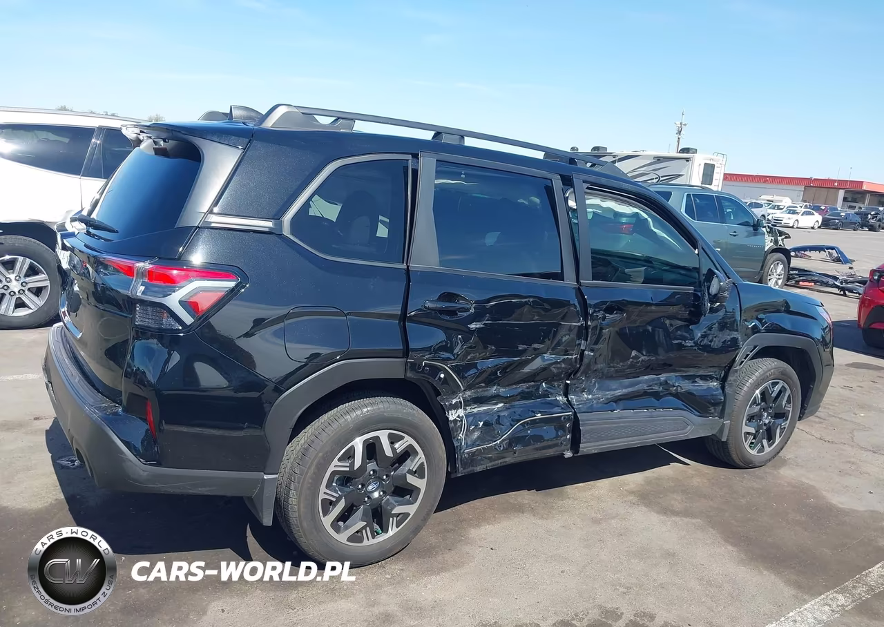 2025 Subaru Forester Premium VIN:JF2SLDDC8SH455194 - 6