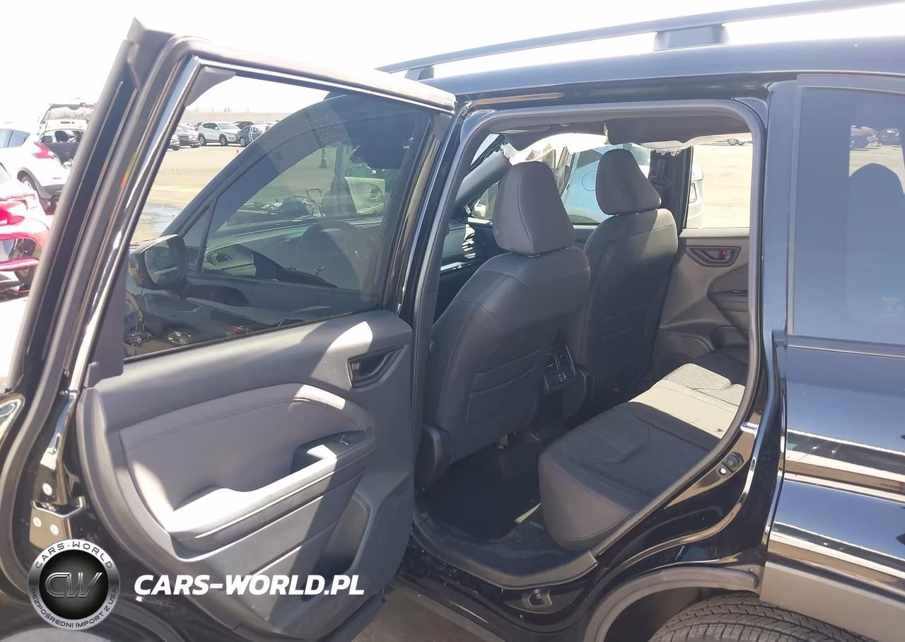 2025 Subaru Forester Premium VIN:JF2SLDDC8SH455194 - 8