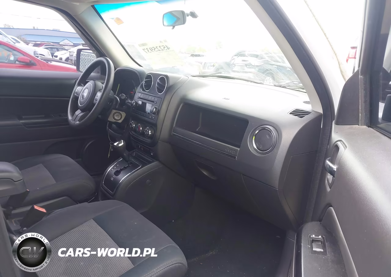 2012 Jeep Patriot Sport VIN:1C4NJPBA5CD586628 - 5