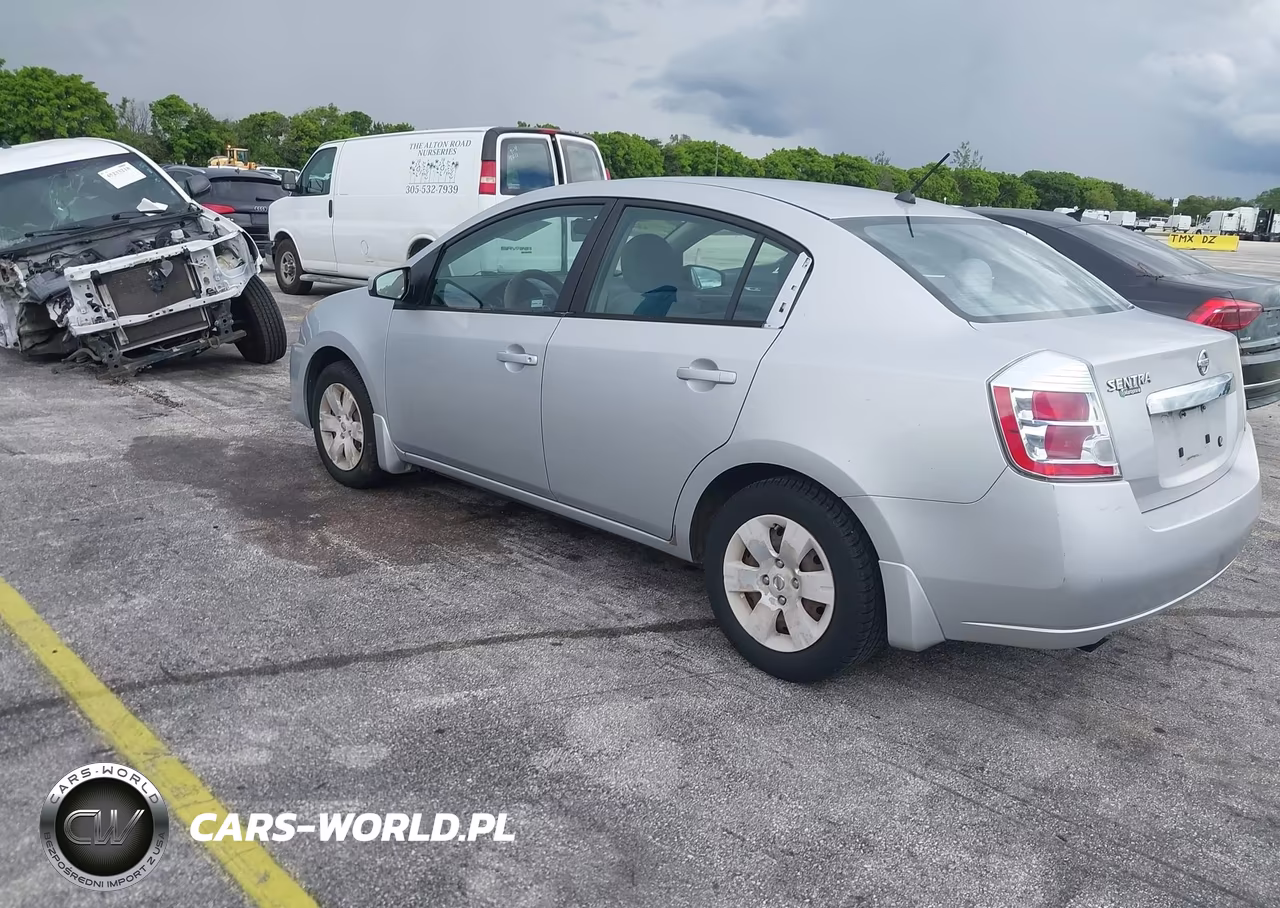 2010 Nissan Sentra 2.0 VIN:3N1AB6AP1AL679748 - 3
