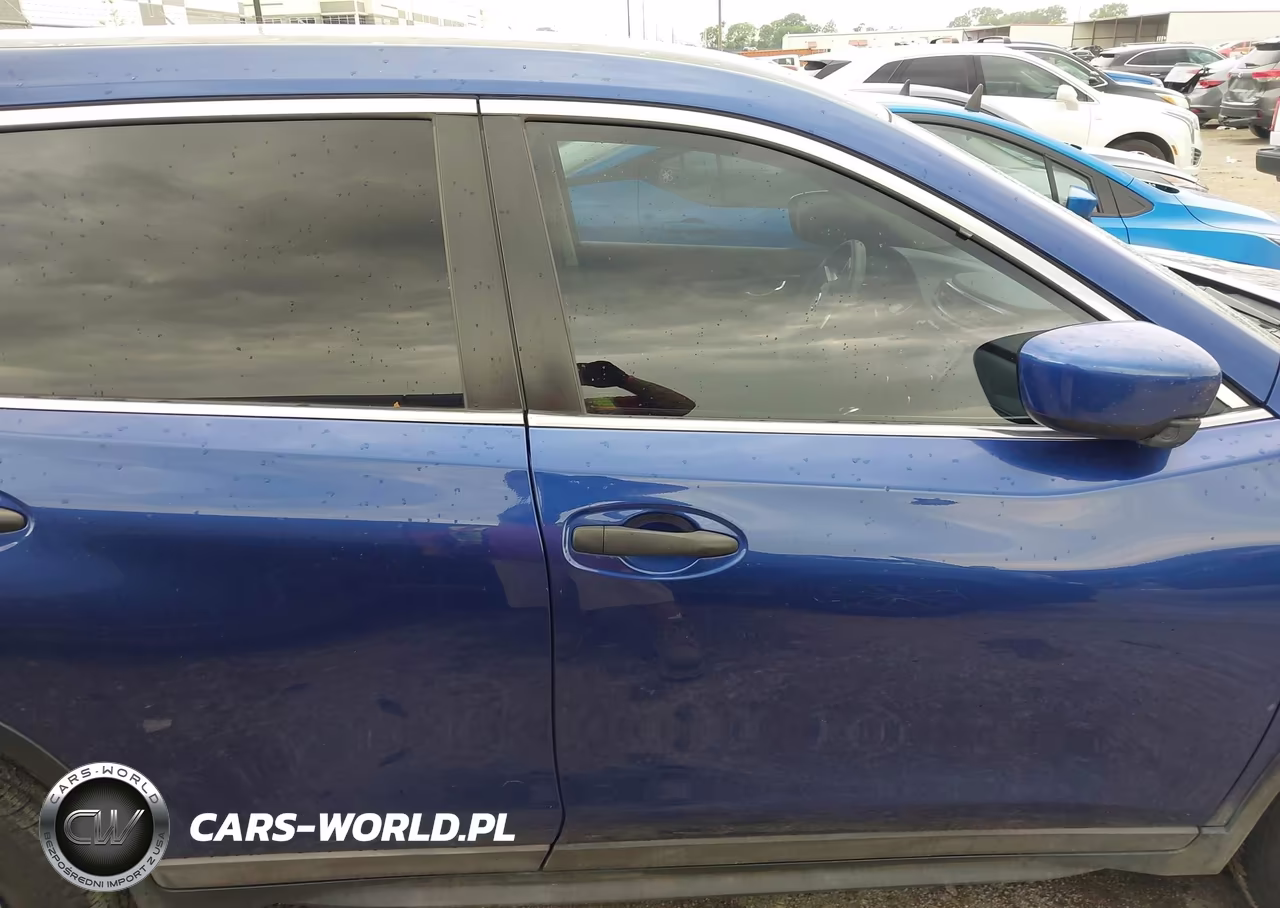 2018 Nissan Rogue S VIN:KNMAT2MV5JP595076 - 13