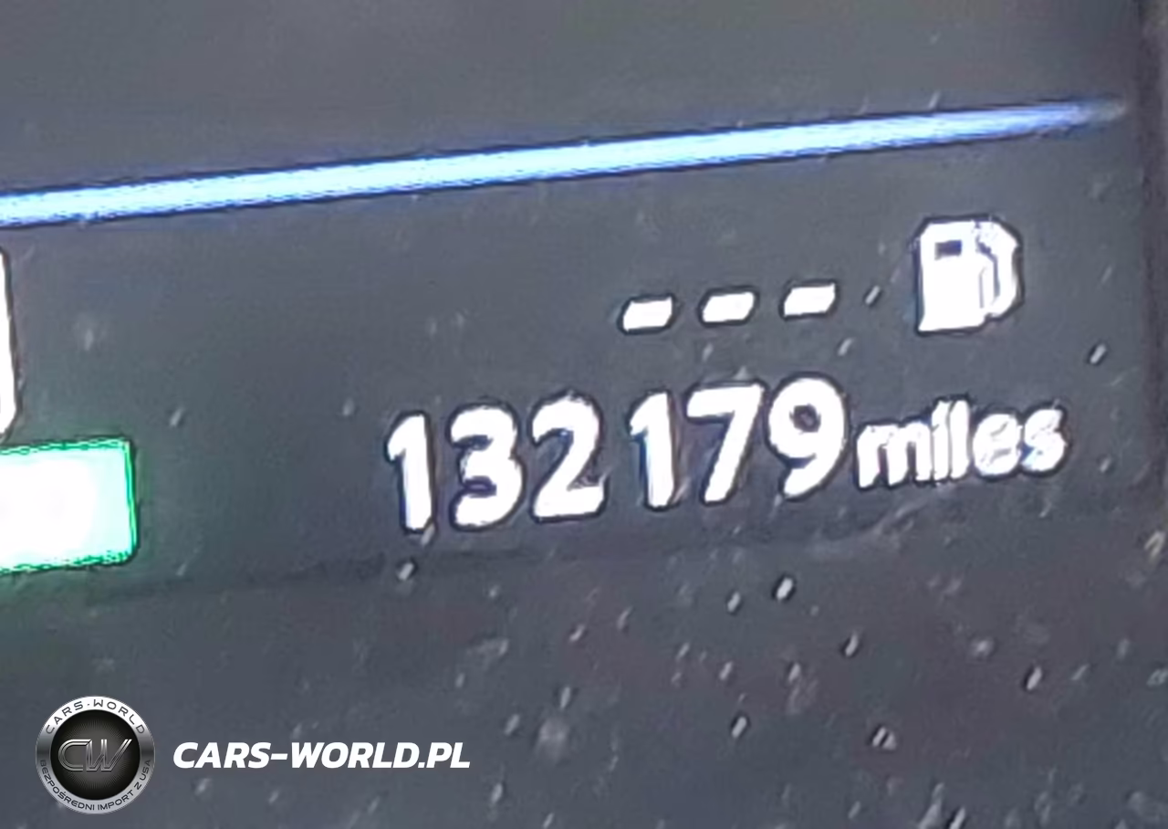 2018 Nissan Rogue S VIN:KNMAT2MV5JP595076 - 15