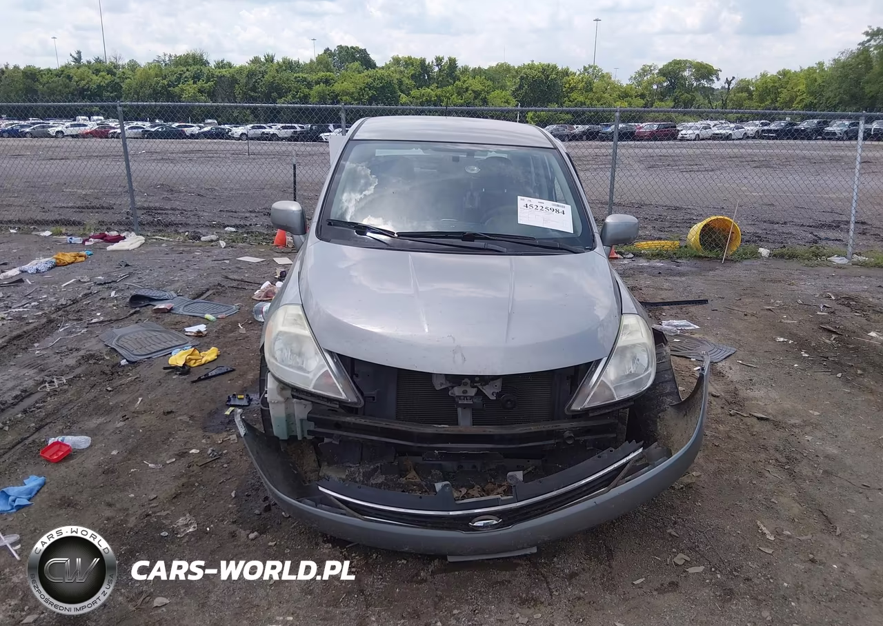 2010 Nissan Versa 1.8S VIN:3N1BC1AP3AL384087 - 12