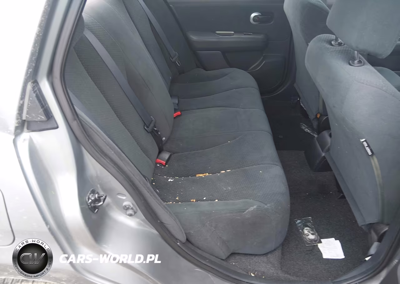 2010 Nissan Versa 1.8S VIN:3N1BC1AP3AL384087 - 8