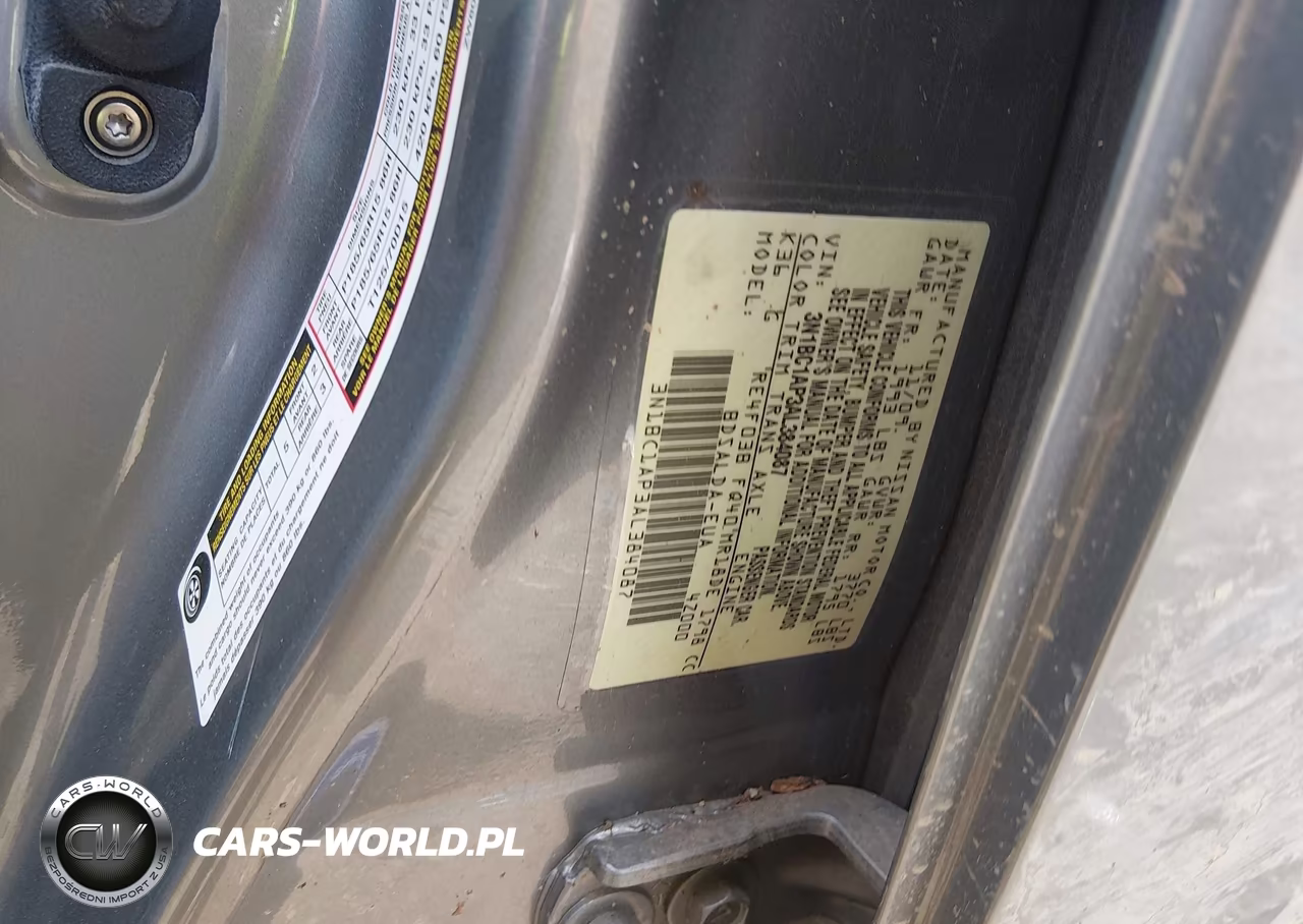 2010 Nissan Versa 1.8S VIN:3N1BC1AP3AL384087 - 9