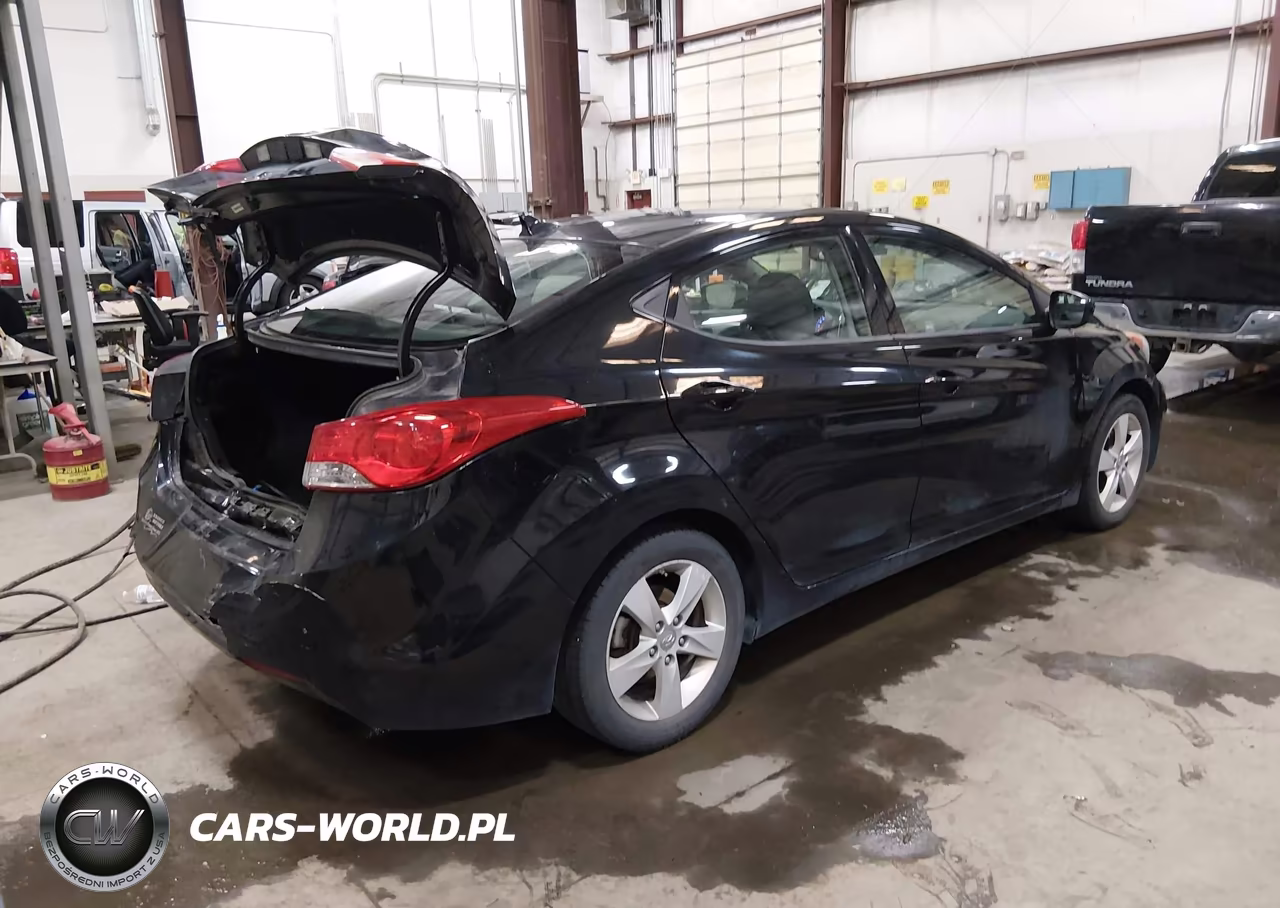 2013 Hyundai Elantra Gls VIN:KMHDH4AEXDU889783 - 4