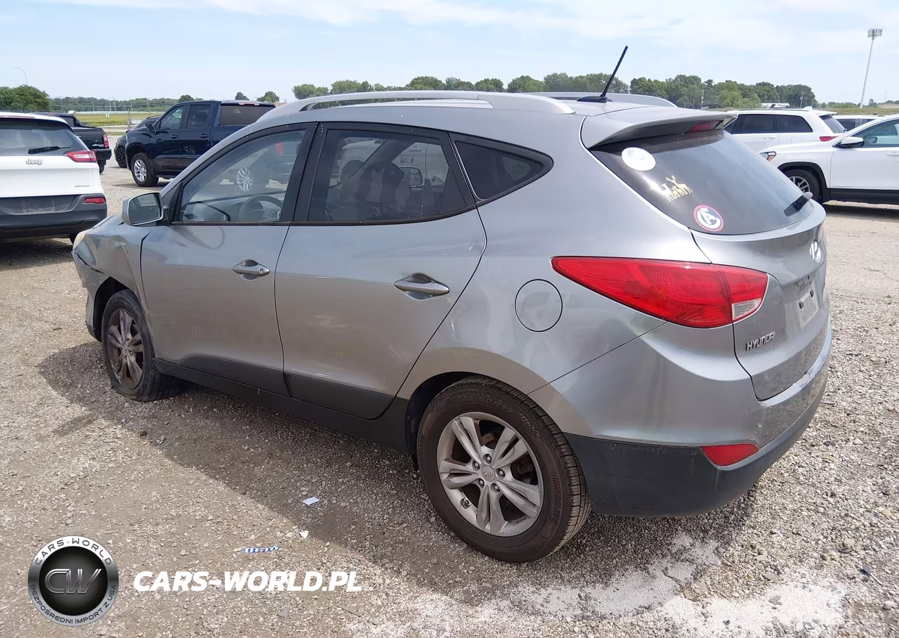 2010 Hyundai Tucson Gls VIN:KM8JU3AC5AU044438 - 3