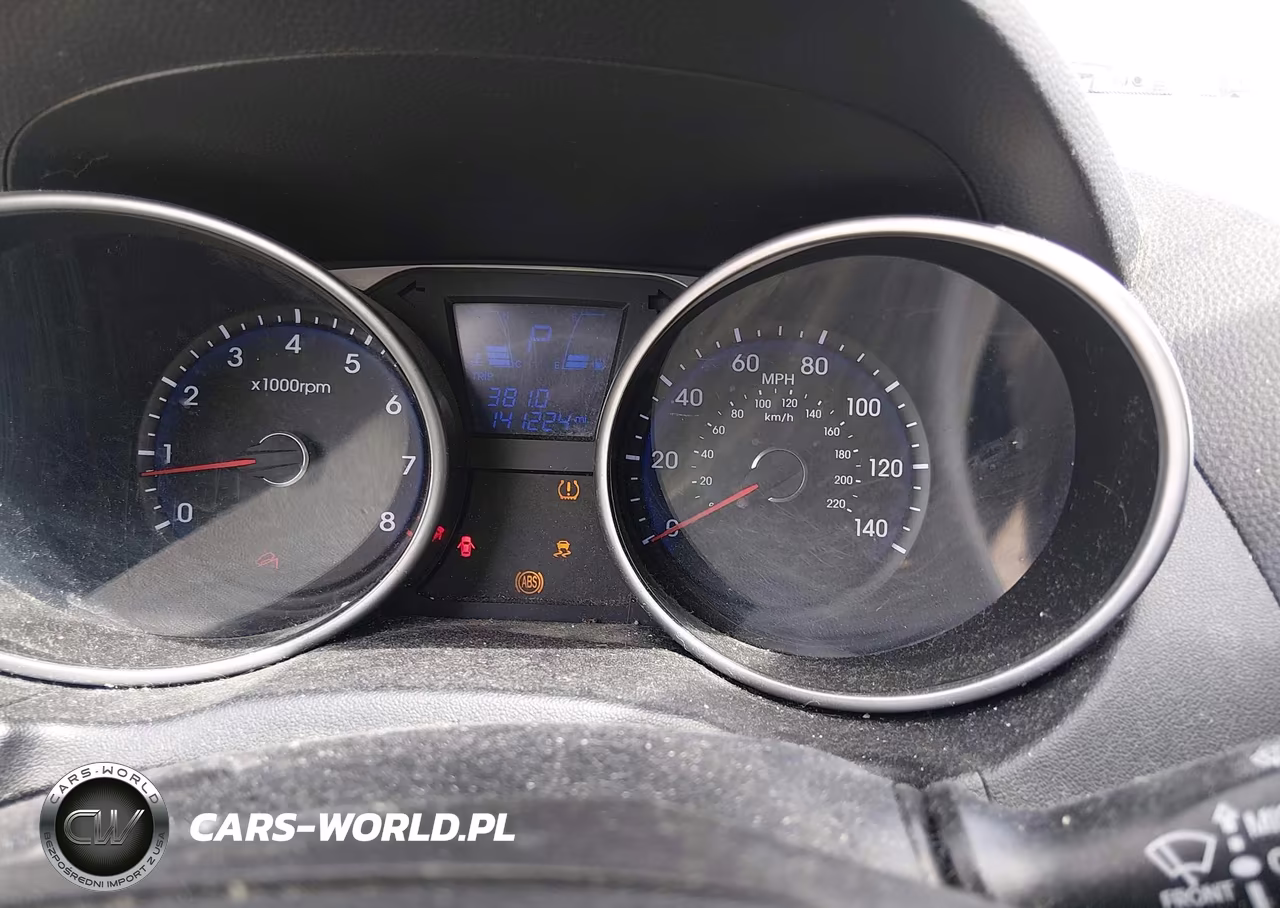 2010 Hyundai Tucson Gls VIN:KM8JU3AC5AU044438 - 7