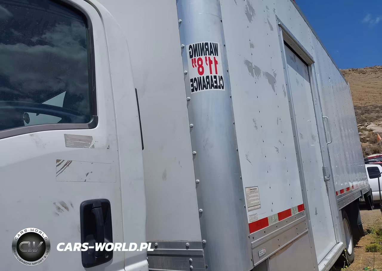 2016 Isuzu Npr Hd Gas Reg VIN:54DC4W1C2GS803755 - 2