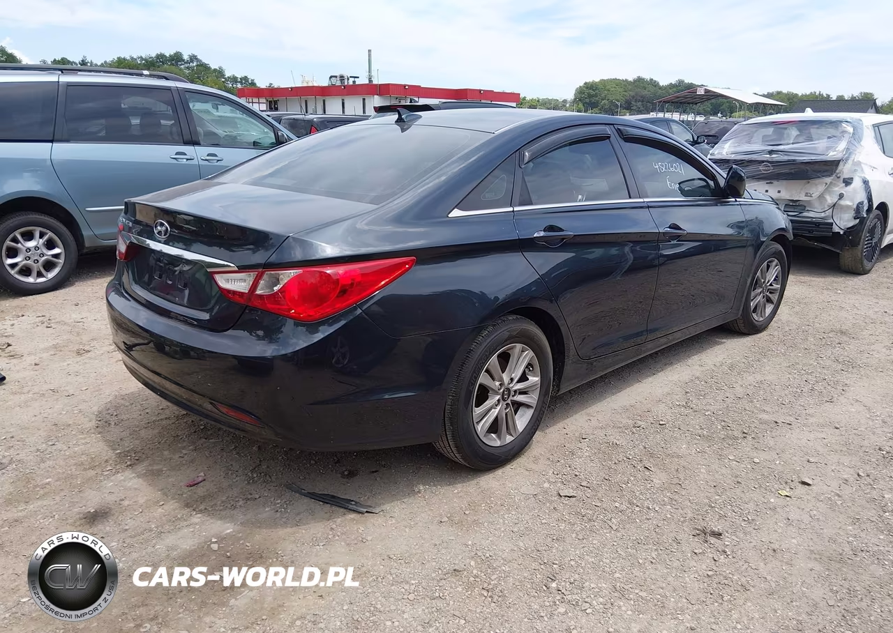 2012 Hyundai Sonata Gls VIN:5NPEB4AC5CH497070 - 4