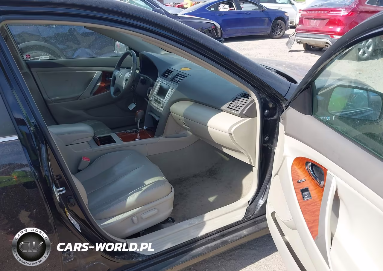 2010 Toyota Camry Hybrid VIN:4T1BB3EK6AU124665 - 5