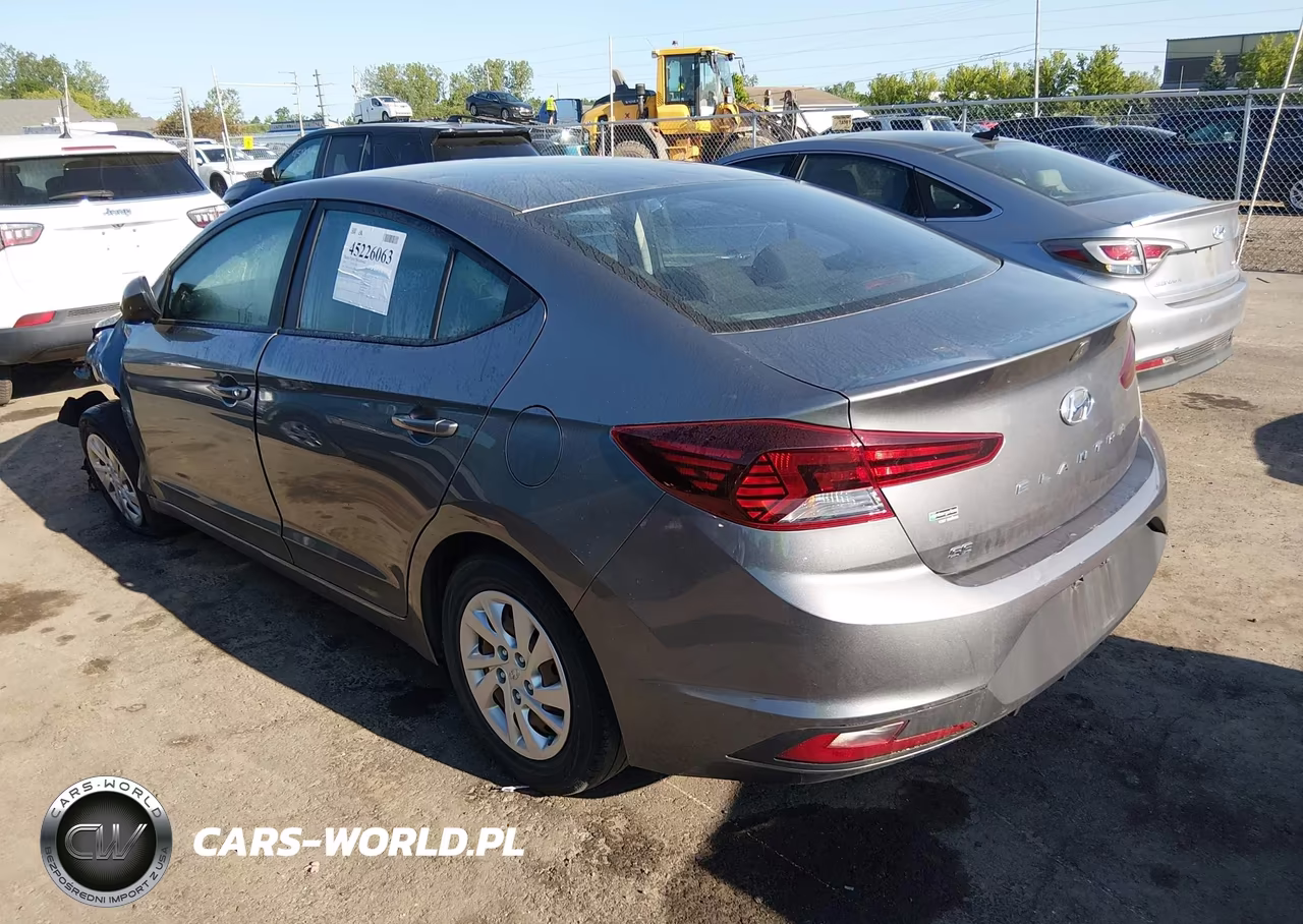 2019 Hyundai Elantra Se VIN:5NPD74LFXKH447526 - 3