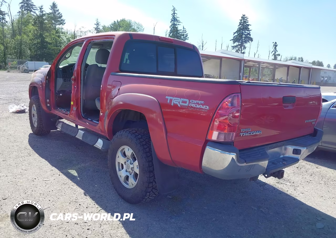 2013 Toyota Tacoma Prerunner V6 VIN:3TMJU4GN2DM146761 - 3
