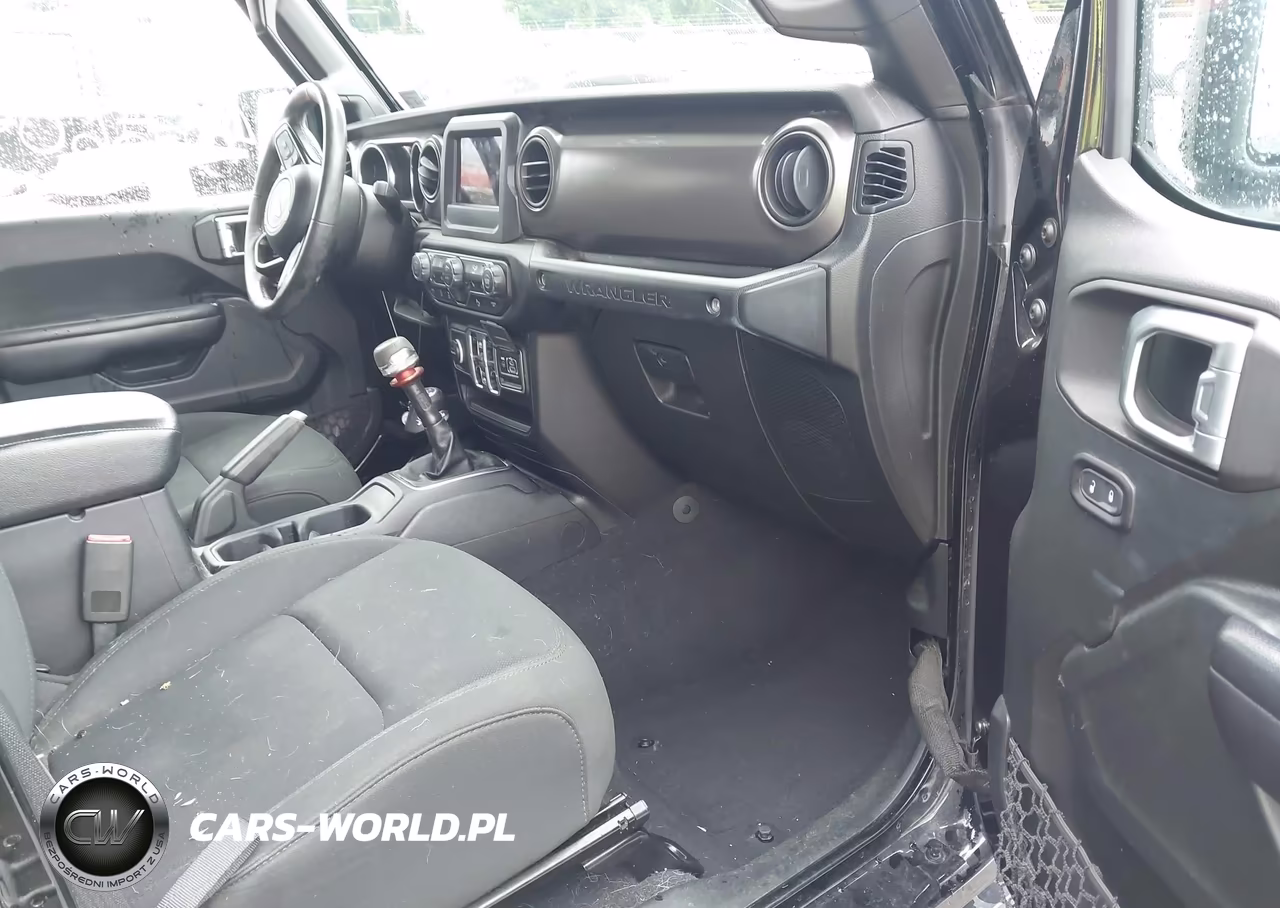2018 Jeep Wrangler Unlimited Sport S 4X4 VIN:1C4HJXDGXJW151815 - 5