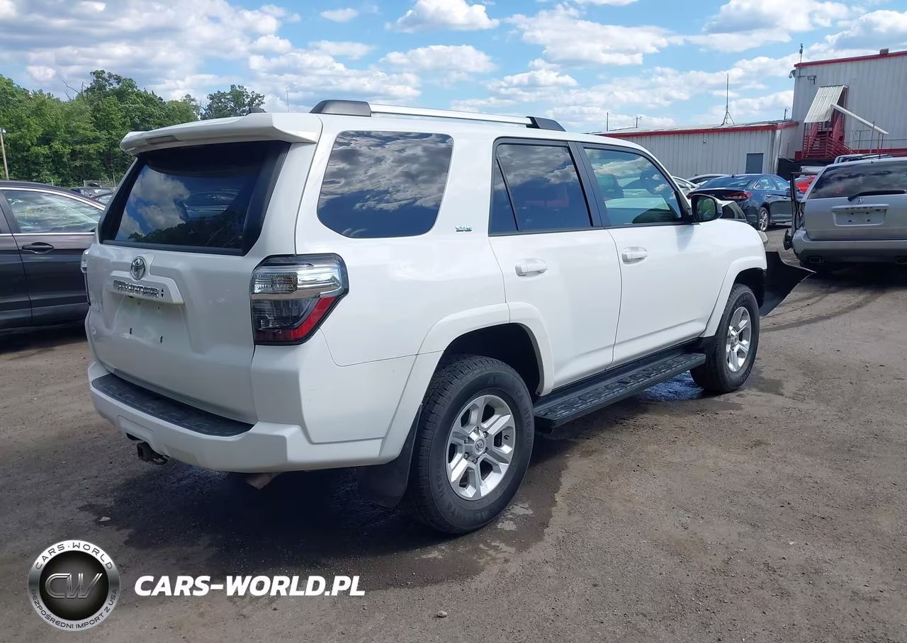 2021 Toyota 4Runner Sr5 VIN:JTEMU5JR8M5903520 - 4
