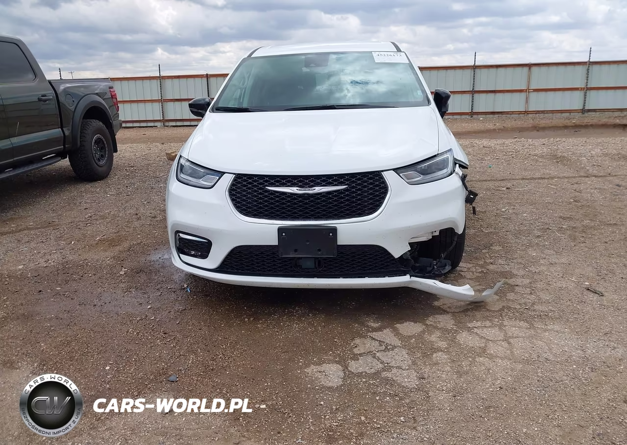 2024 Chrysler Pacifica Hybrid Select VIN:2C4RC1S70RR153642 - 6