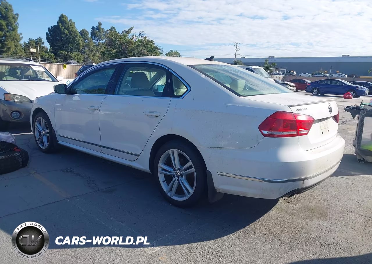 2013 Volkswagen Passat 2.0L Tdi Se VIN:1VWBN7A32DC018741 - 3