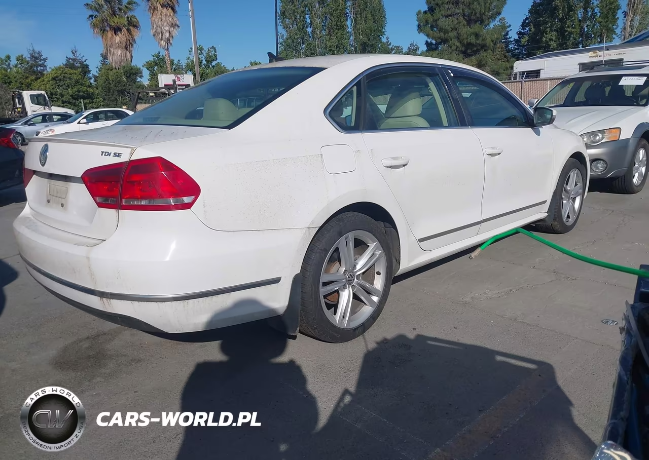 2013 Volkswagen Passat 2.0L Tdi Se VIN:1VWBN7A32DC018741 - 4