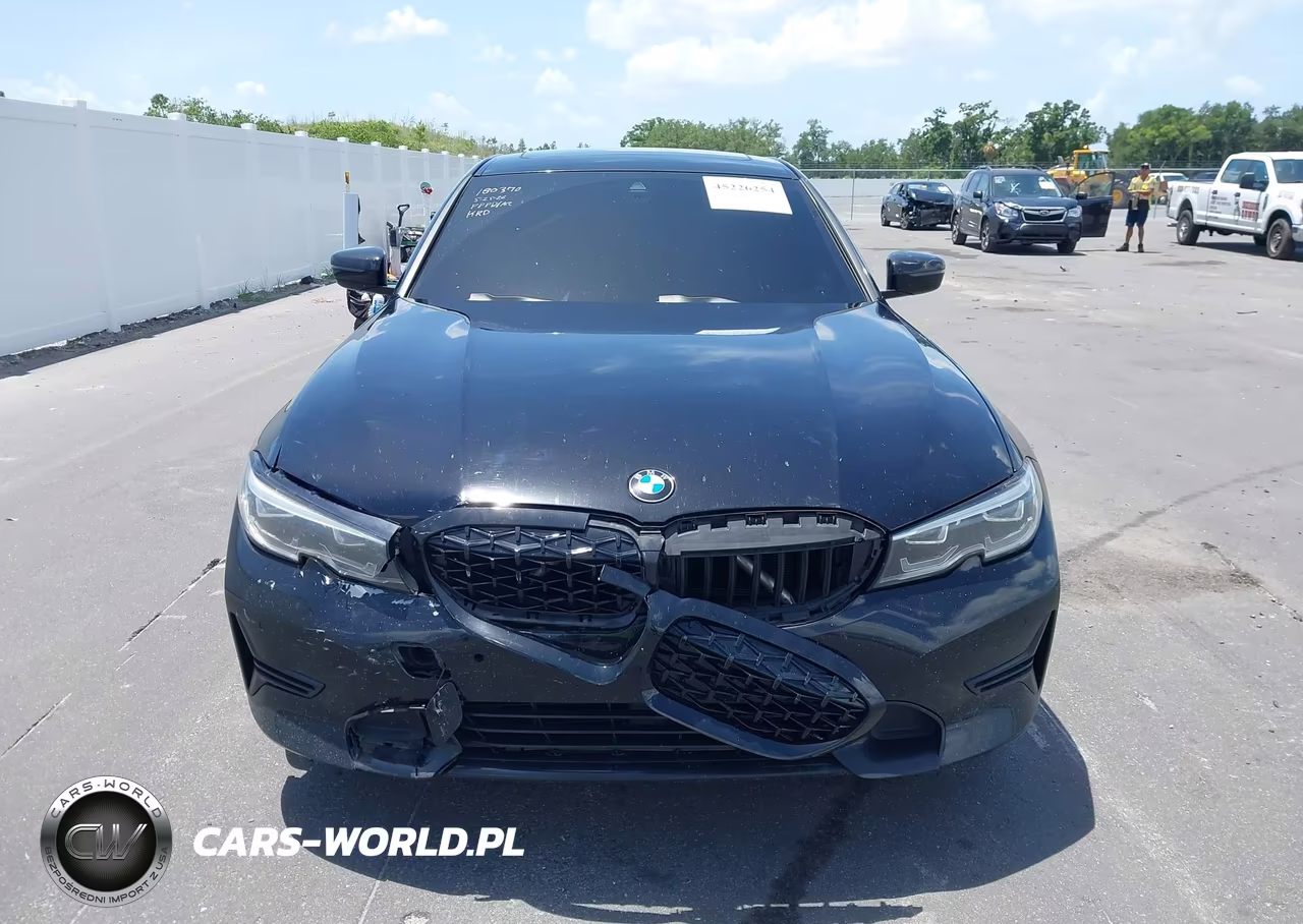 2019 BMW 330I xDrive VIN:WBA5R7C55KAE82621 - 12