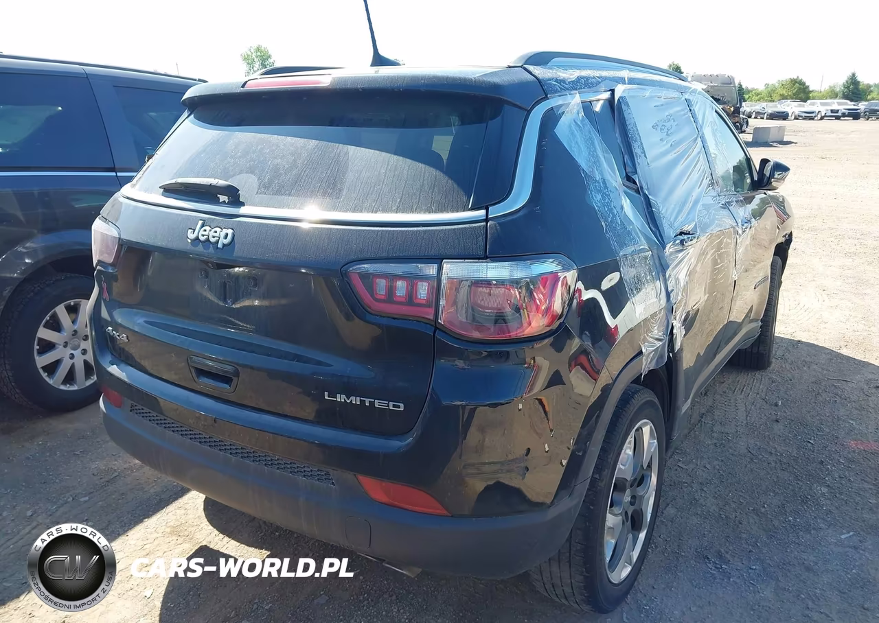 2019 Jeep Compass Limited 4X4 VIN:3C4NJDCB5KT638418 - 4