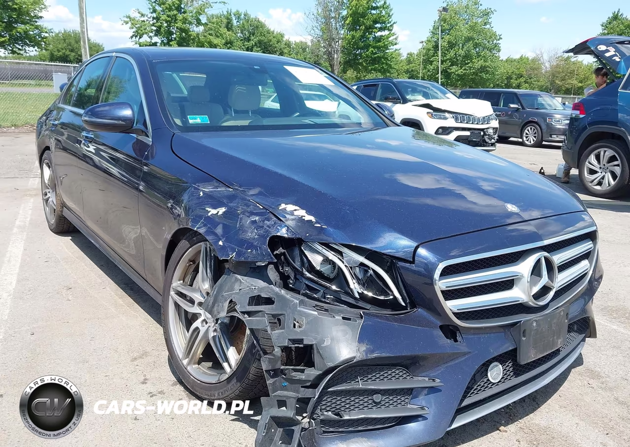 2017 Mercedes-Benz E 300 4Matic – zdjęcie 1 z 16