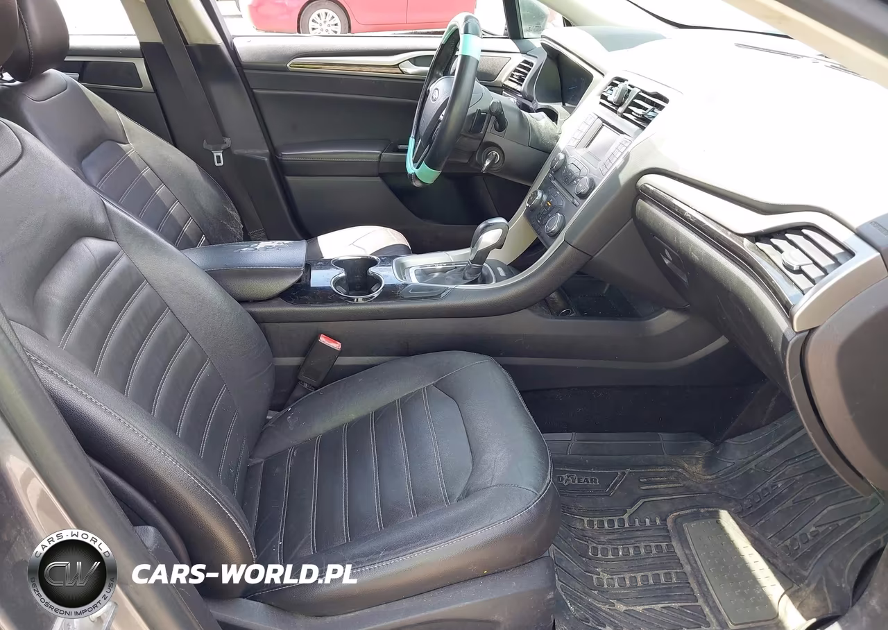 2014 Ford Fusion Se VIN:3FA6P0H90ER319954 - 5