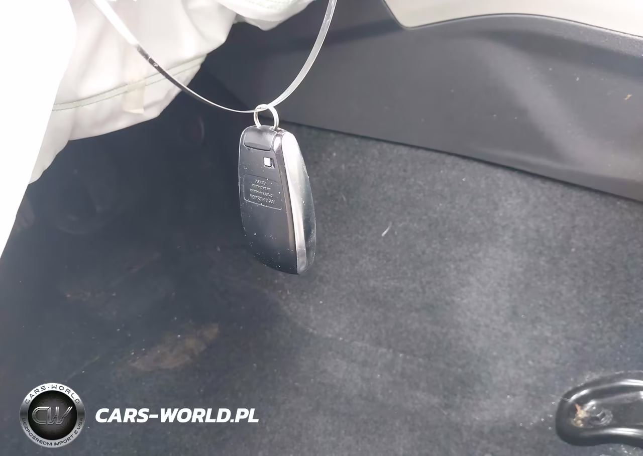 2019 Subaru Forester Premium VIN:JF2SKAGC3KH568421 - 11