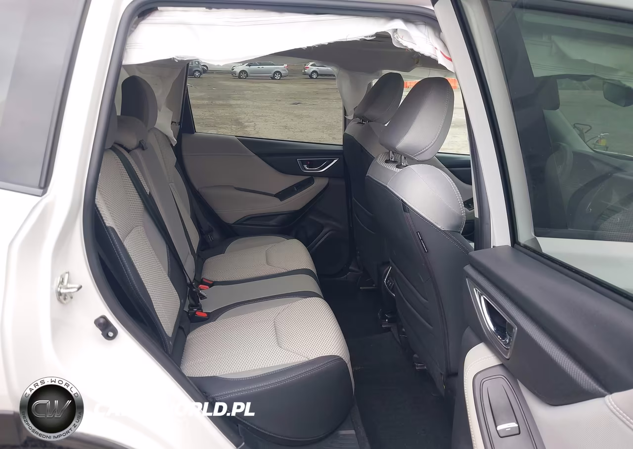 2019 Subaru Forester Premium VIN:JF2SKAGC3KH568421 - 8