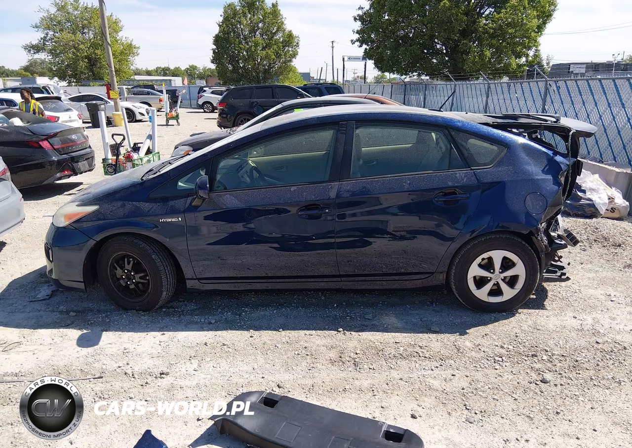 2013 Toyota Prius Four VIN:JTDKN3DU9D1643536 - 15