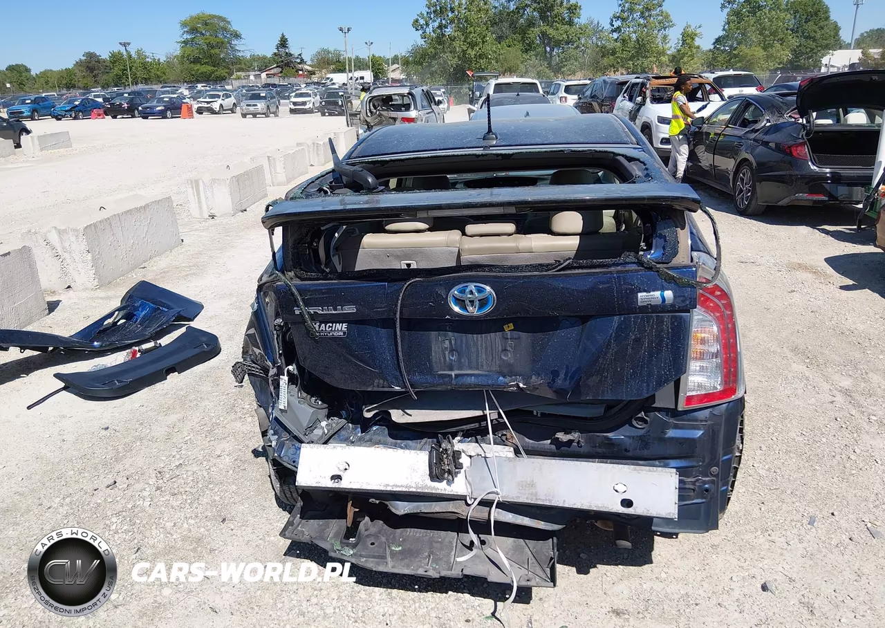 2013 Toyota Prius Four VIN:JTDKN3DU9D1643536 - 17