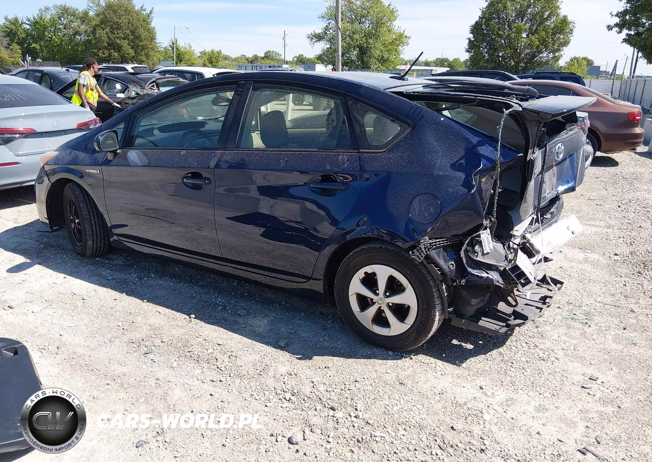 2013 Toyota Prius Four VIN:JTDKN3DU9D1643536 - 3