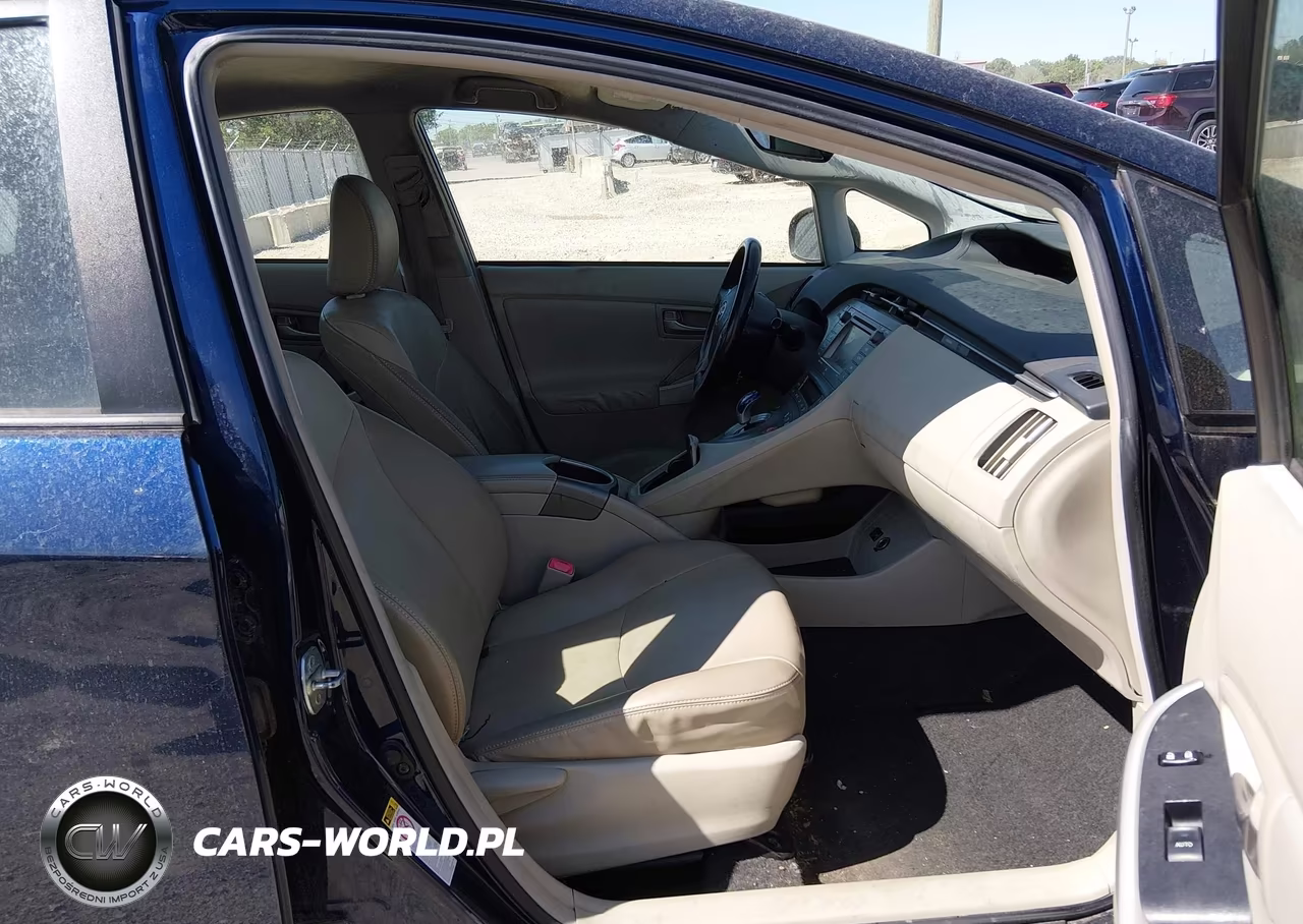 2013 Toyota Prius Four VIN:JTDKN3DU9D1643536 - 5