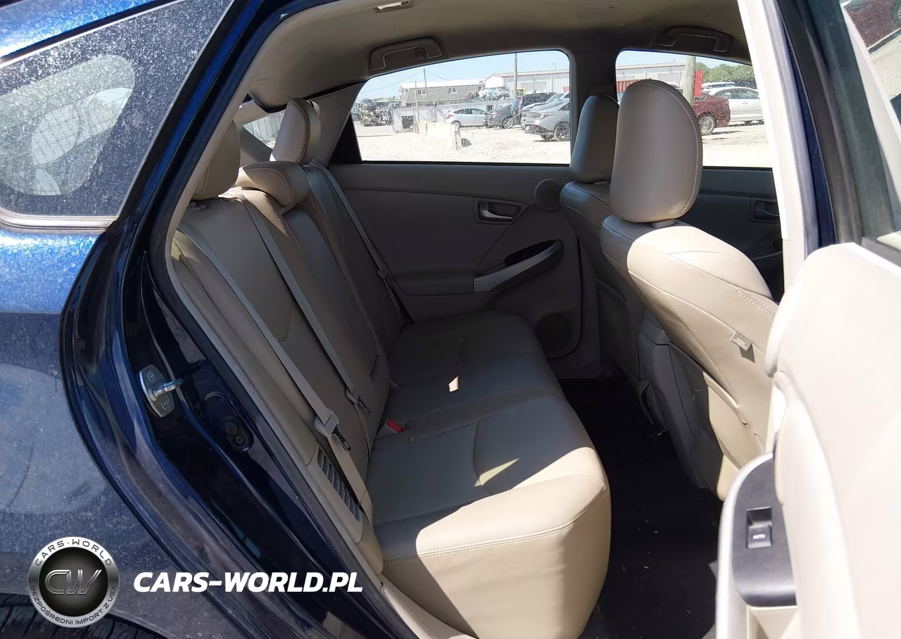 2013 Toyota Prius Four VIN:JTDKN3DU9D1643536 - 8