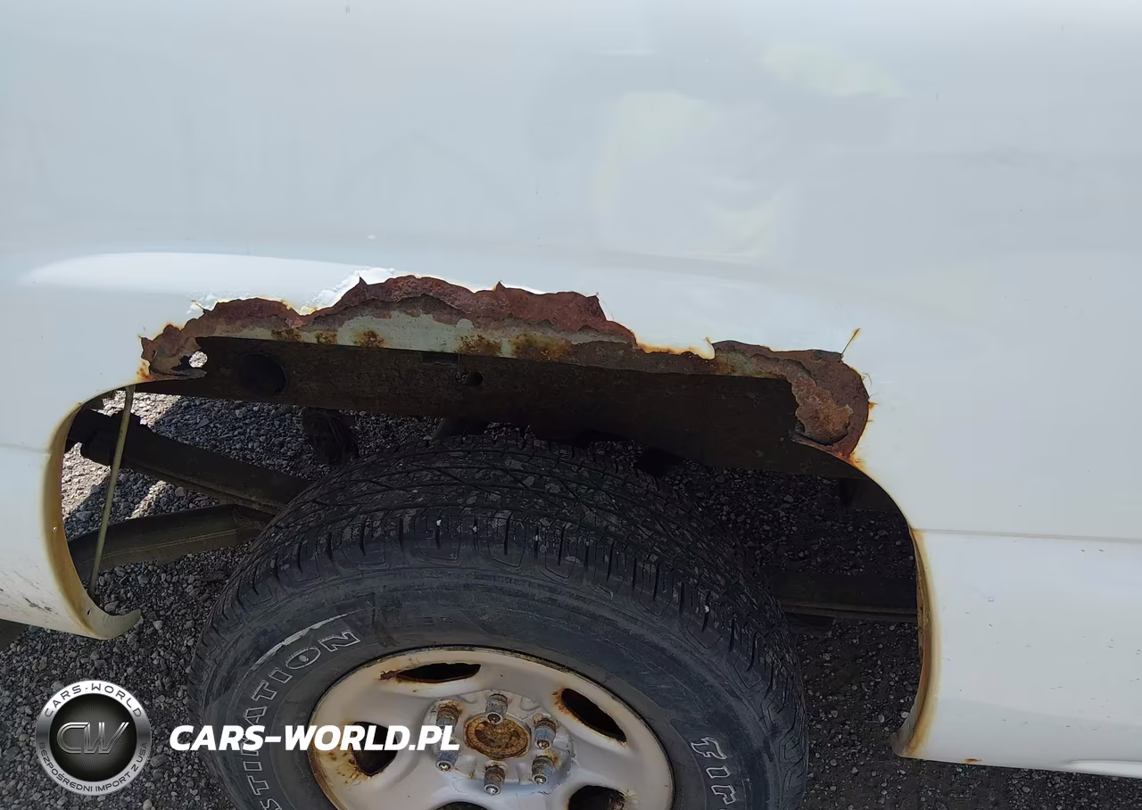2000 Chevrolet Silverado 1500 VIN:1GCEC14W8YE325642 - 15
