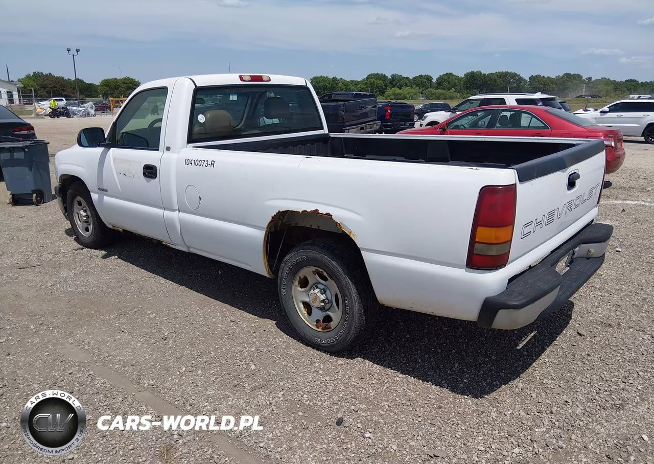2000 Chevrolet Silverado 1500 VIN:1GCEC14W8YE325642 - 3